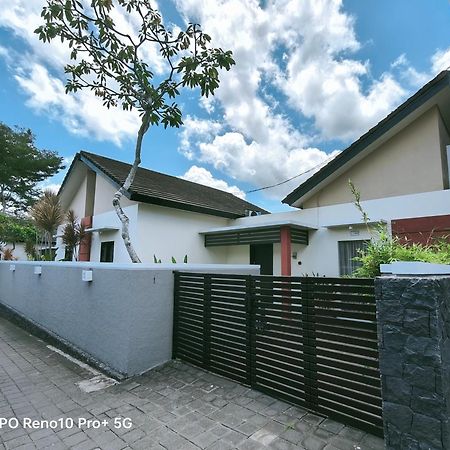Maya Kori Villa Jimbaran Kültér fotó